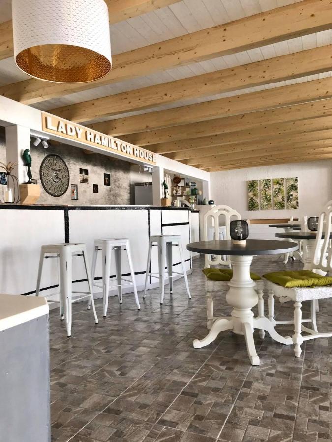 Lady Hamilton B&B Feletto Exteriör bild